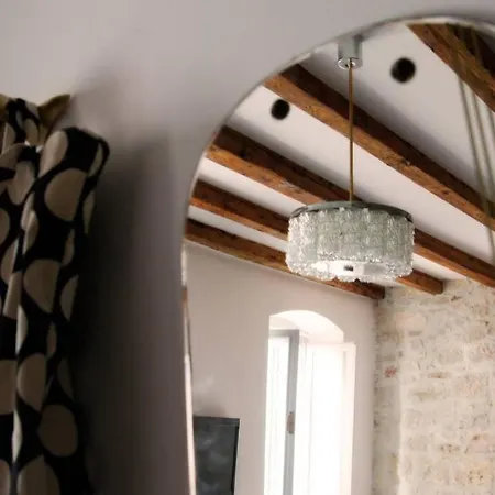 Apartment Studio Pomali
